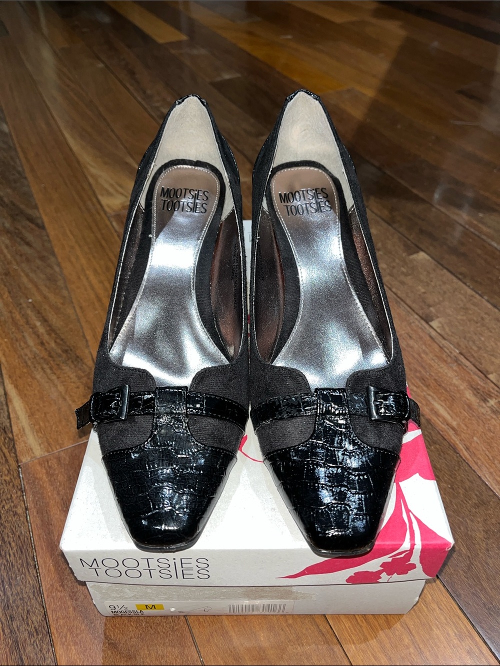 Mootsies Tootsies Black Pointed Buckle Pumps